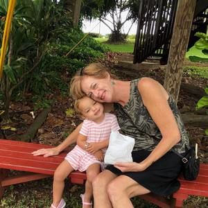 Meet your Posher, Carla